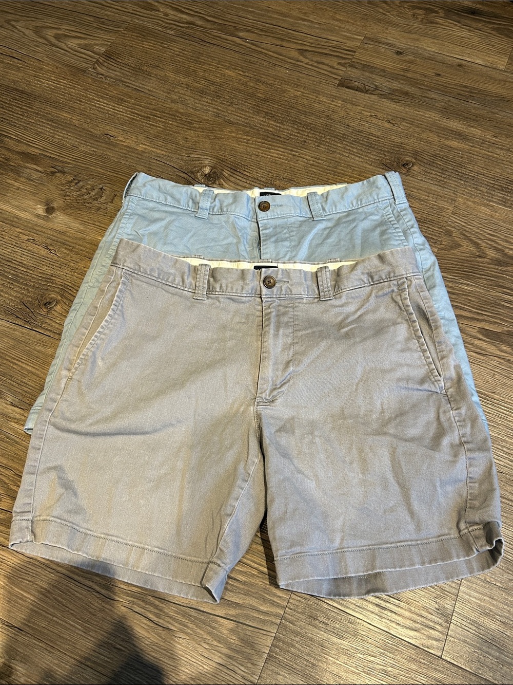 Like New 2 Pack J. Crew Men's Casual Chino Shorts in Light Gray and Light Blue